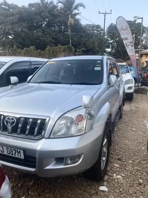 Toyota Land Cruiser Prado 3.4 3dr 2006 Gray