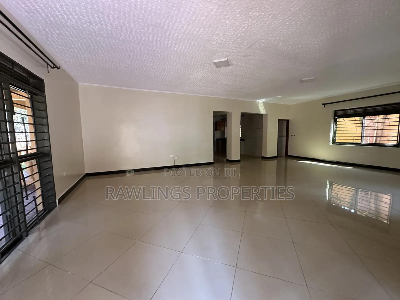 3bdrm Bungalow in Munyonyo, Makindye for rent