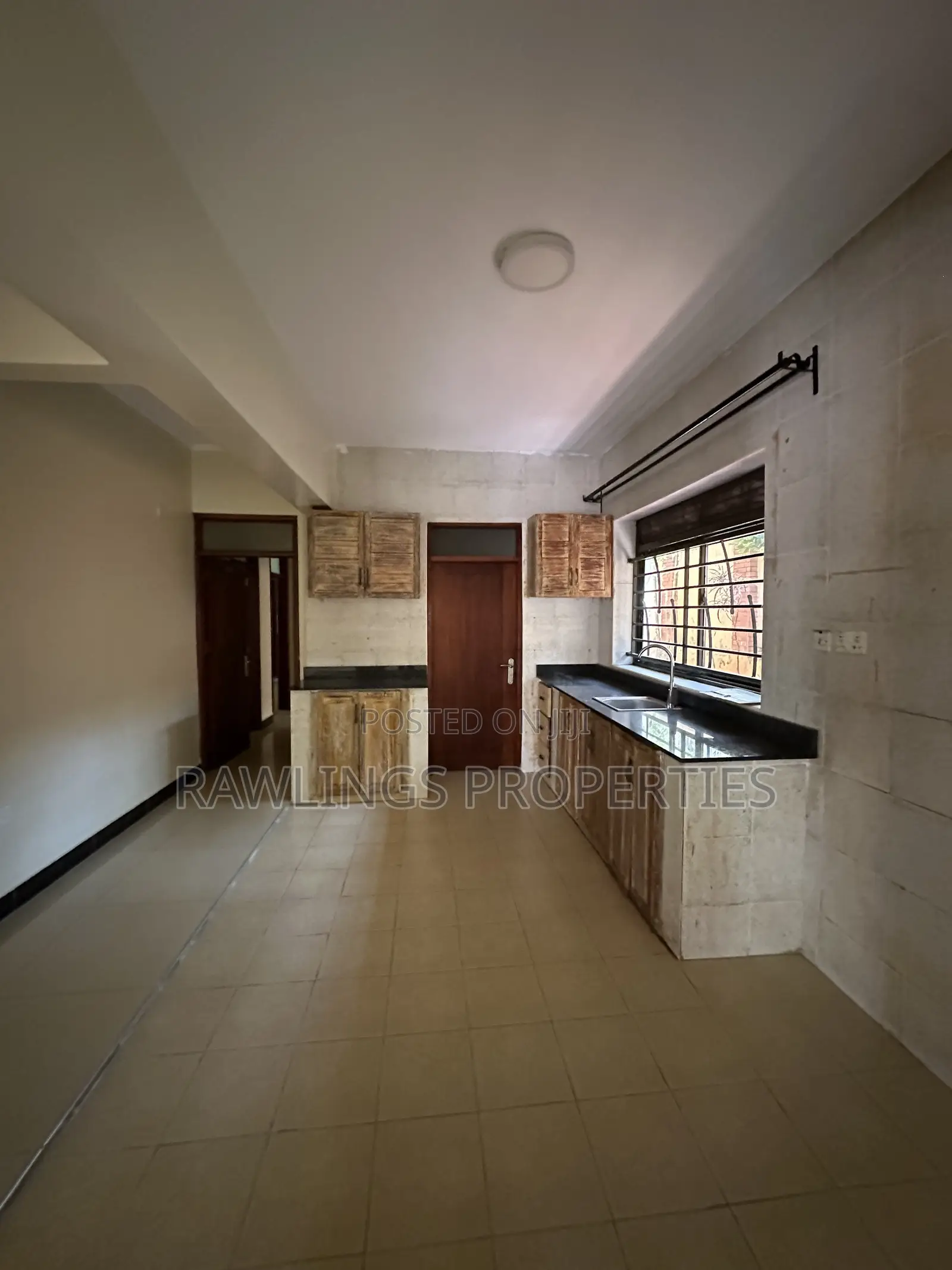 3bdrm Bungalow in Munyonyo, Makindye for rent
