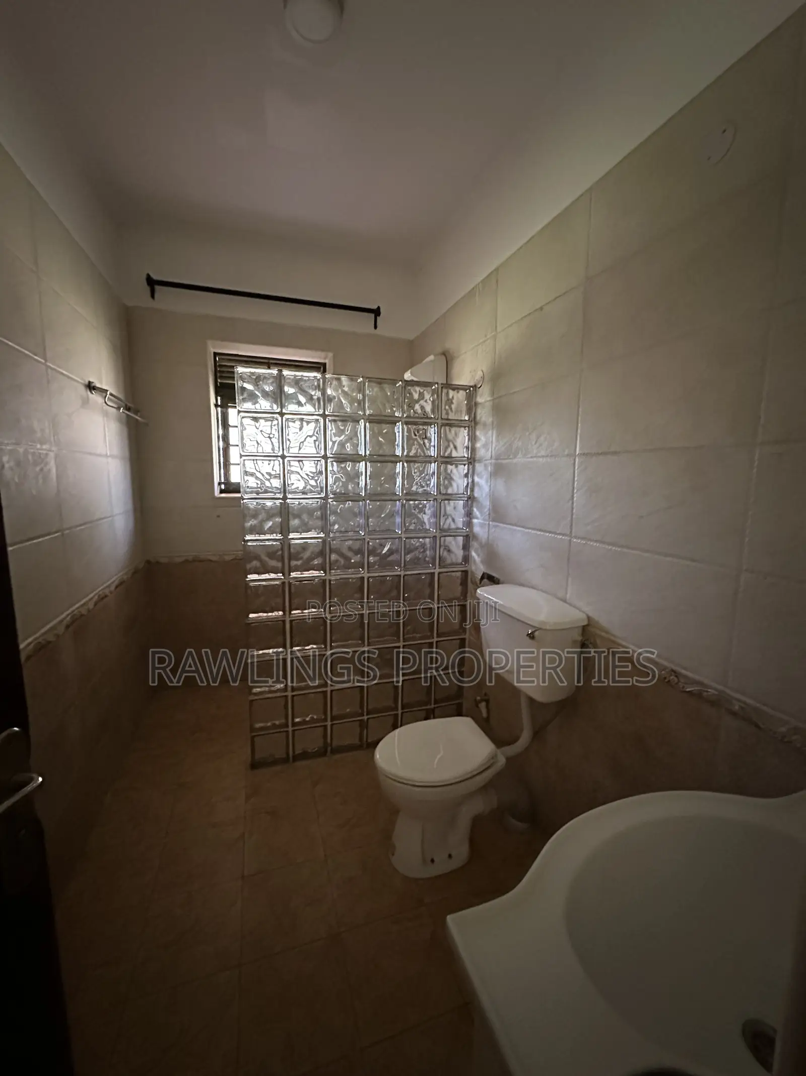 3bdrm Bungalow in Munyonyo, Makindye for rent