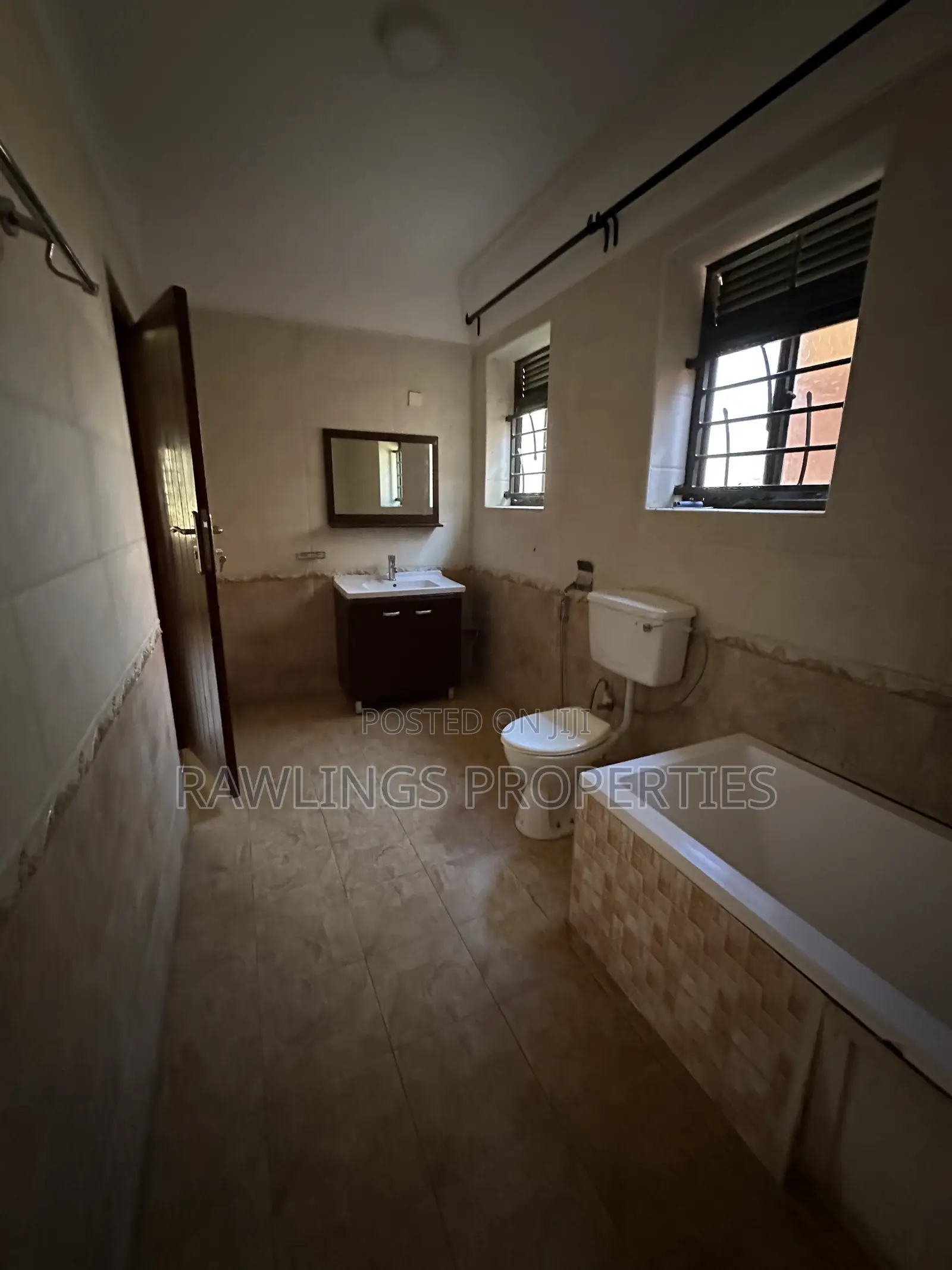 3bdrm Bungalow in Munyonyo, Makindye for rent