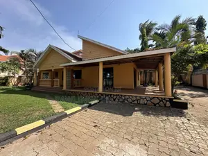 3bdrm Bungalow in Munyonyo, Makindye for rent
