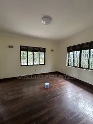 4bdrm Townhouse / Terrace in Muyenga, Makindye for rent