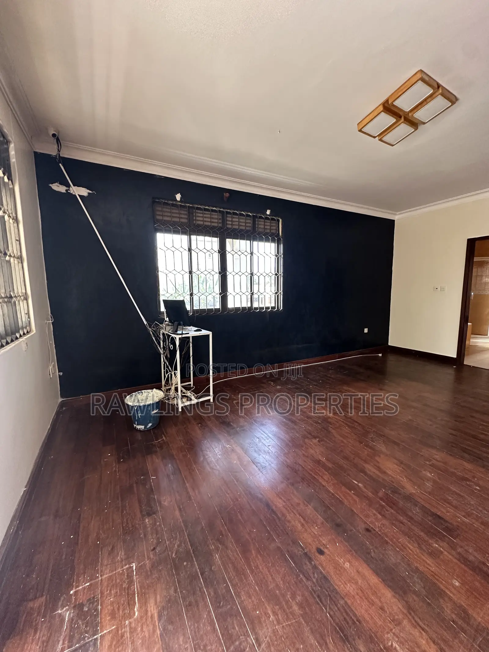 4bdrm Townhouse / Terrace in Muyenga, Makindye for rent
