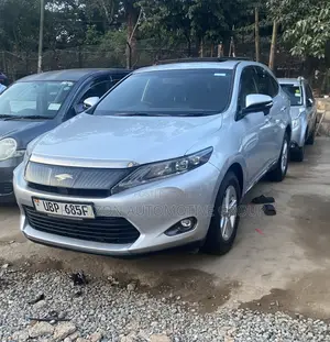 Toyota Harrier 2.0 4WD 2014 Silver