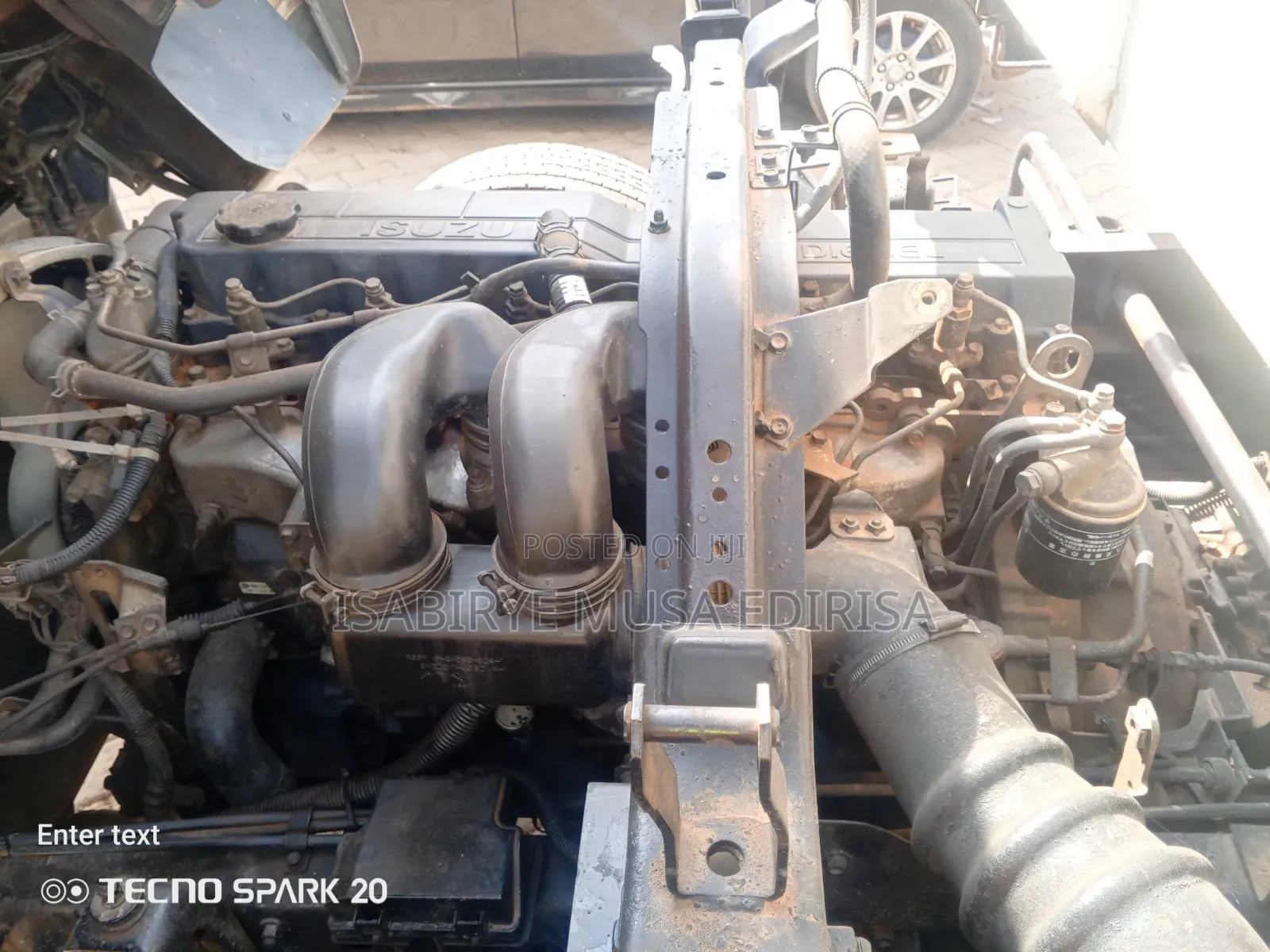 Isuzu Trucks 1994 White