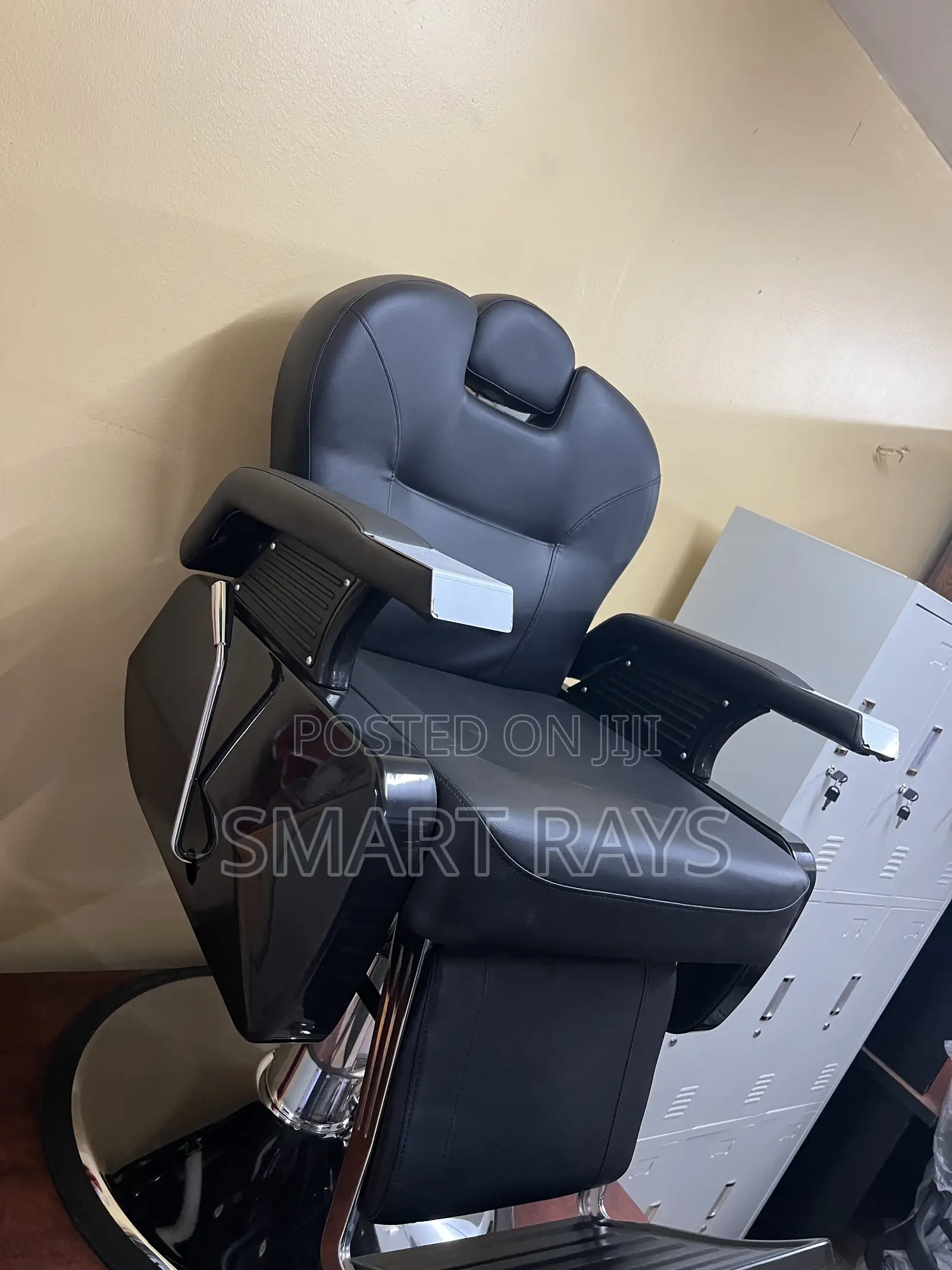 Executive Salon Chair