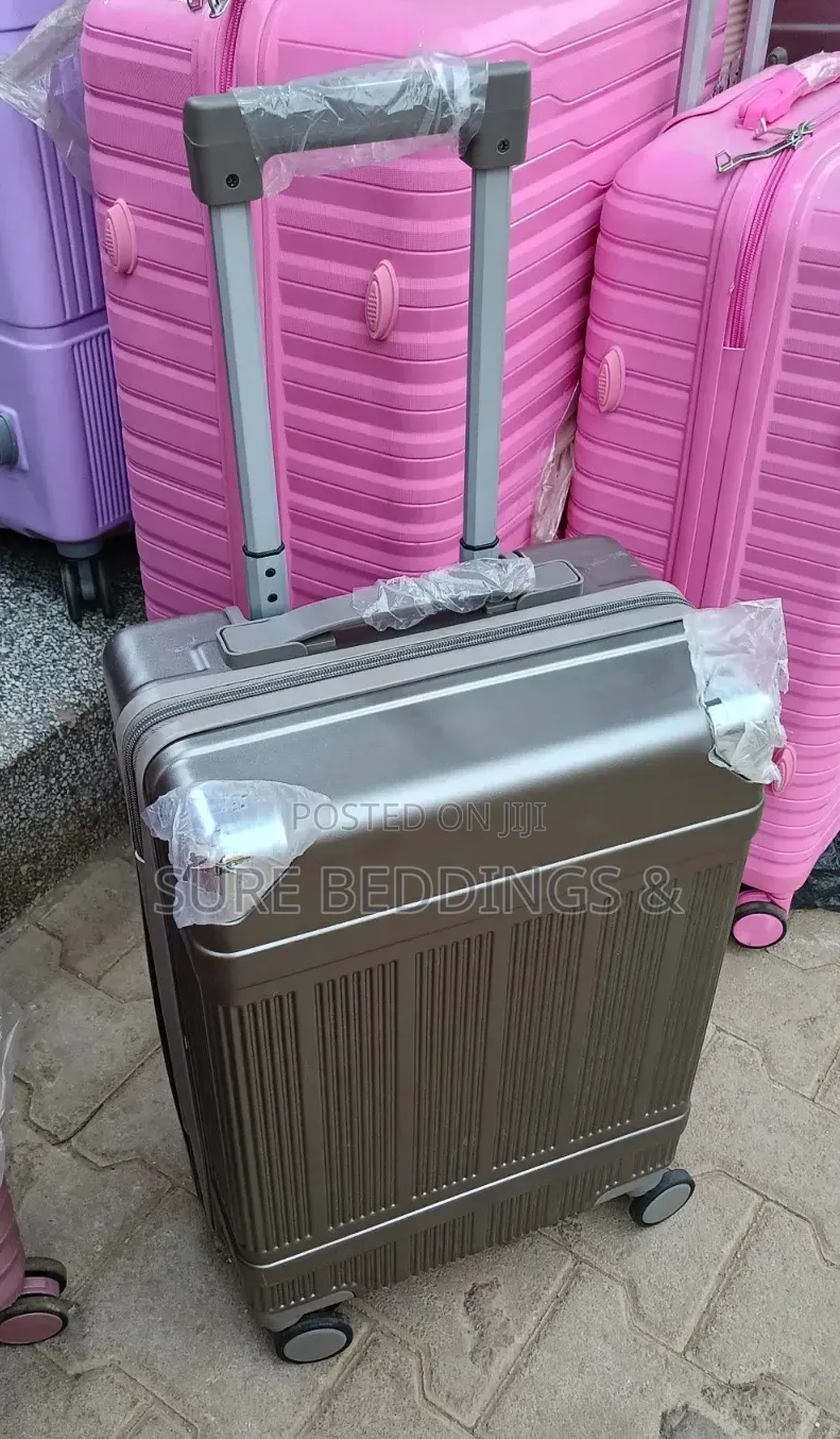 Rena Simple Suitcase