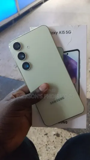 New Samsung Galaxy A15 5G 256 GB Gold