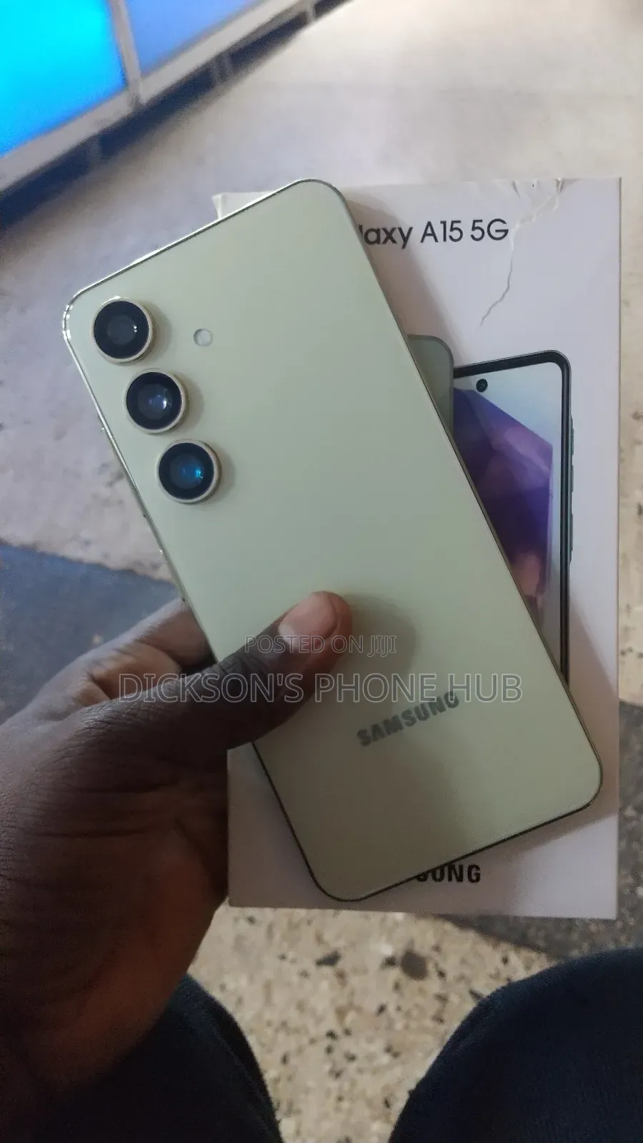 New Samsung Galaxy A15 5G 256 GB Gold