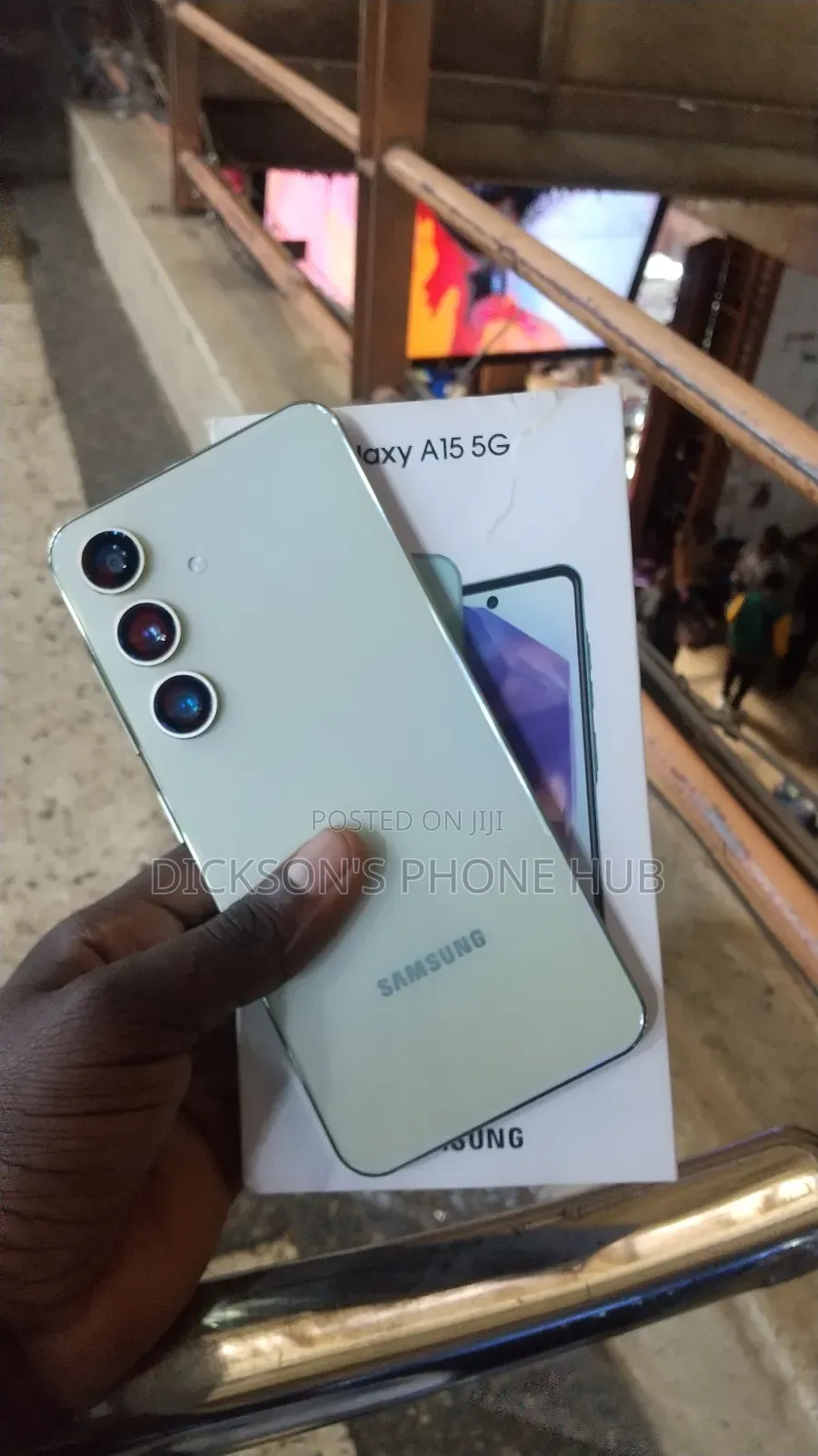 New Samsung Galaxy A15 5G 256 GB Gold