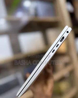 New Laptop HP EliteBook 840 G8 8GB Intel Core i5 SSHD+SSD 256GB