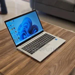 New Laptop HP EliteBook 840 G8 8GB Intel Core i7 SSHD+SSD 256GB