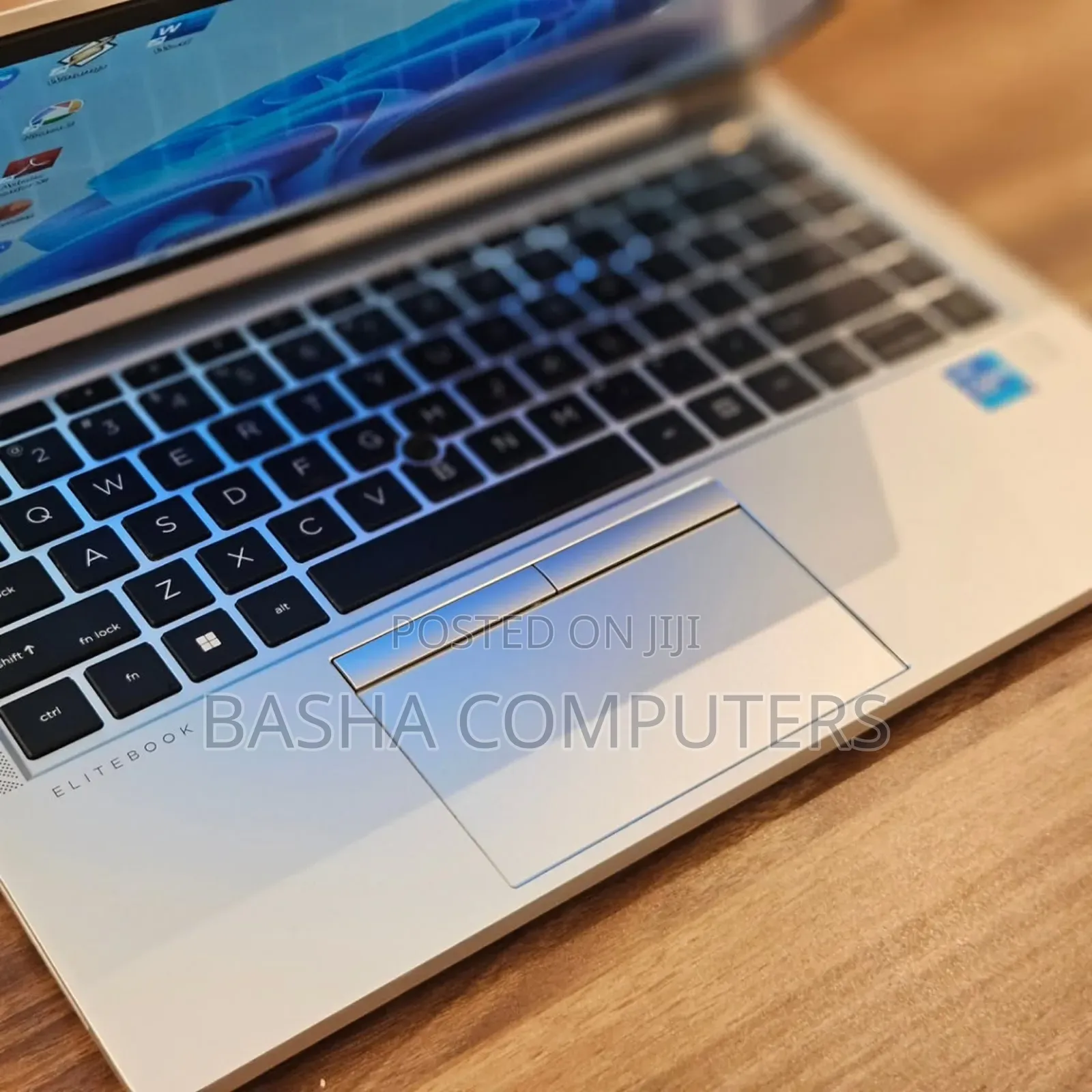 New Laptop HP EliteBook 840 G8 8GB Intel Core i7 SSHD+SSD 256GB