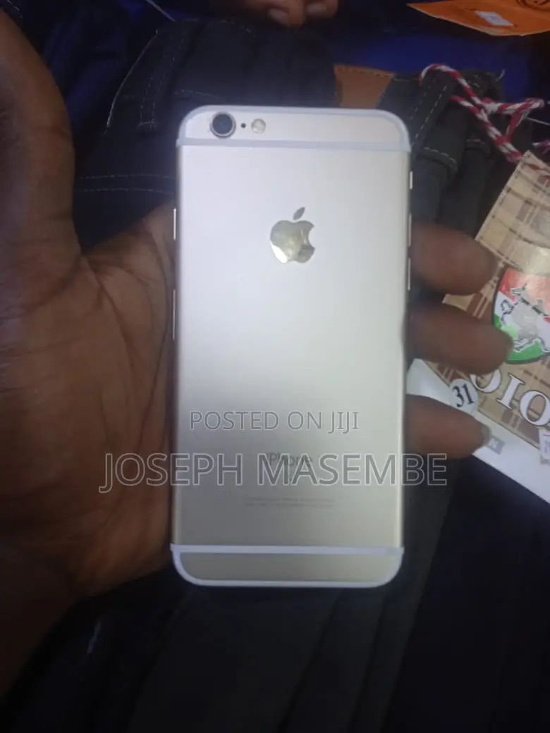 Apple iPhone 6s 32 GB Silver