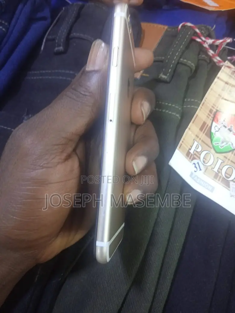 Apple iPhone 6s 32 GB Silver