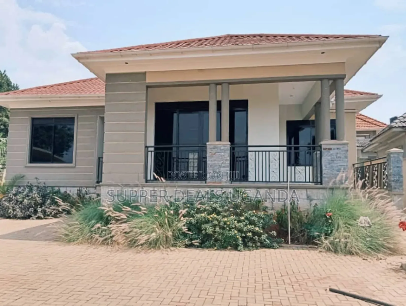 4bdrm Bungalow in Namugogo, Nakawa for rent
