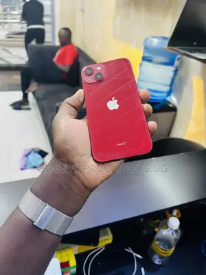 Apple iPhone 13 128 GB Red