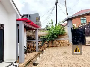 3bdrm House in Najjera Estates, Central Division for sale