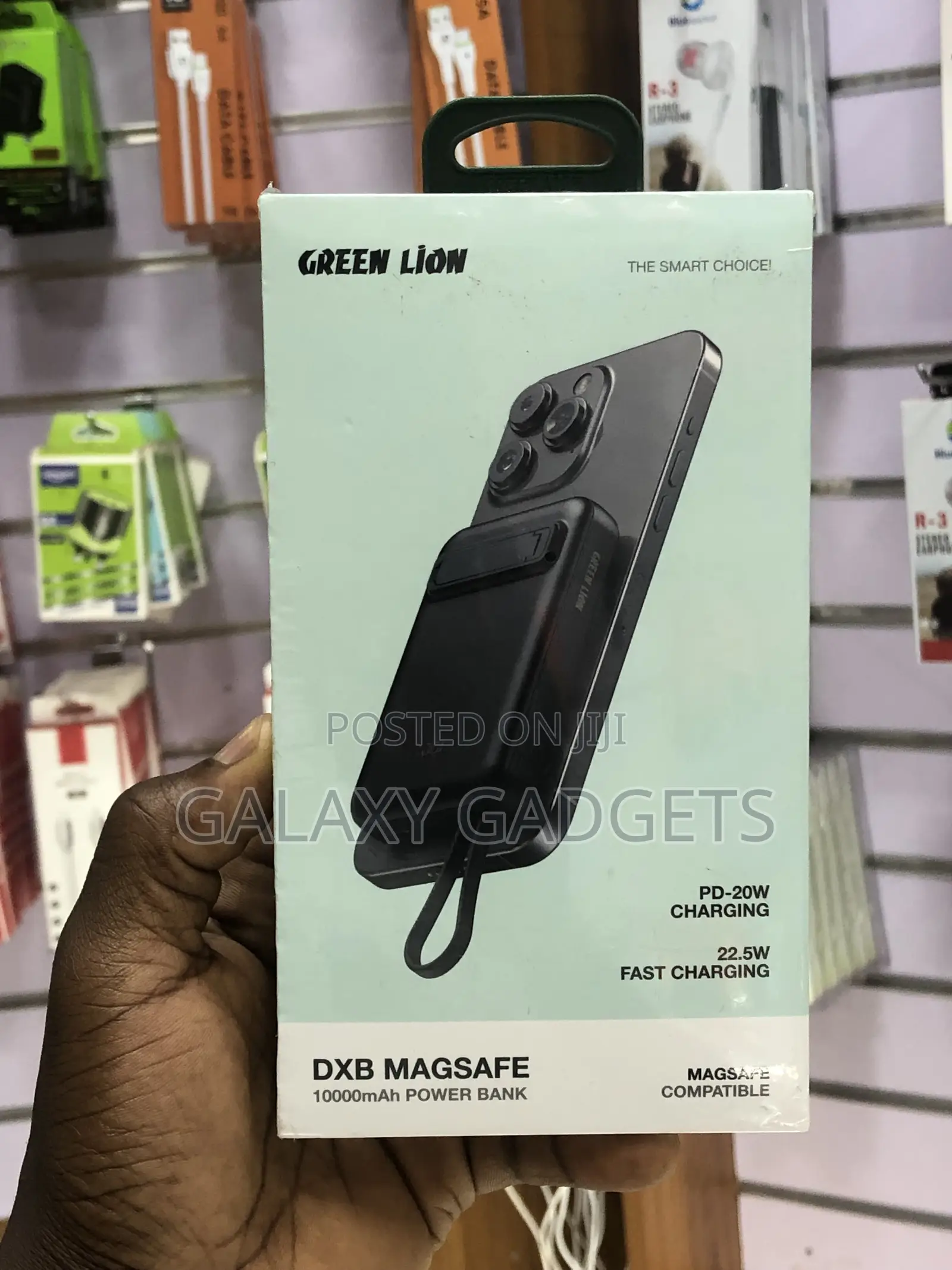 Green Lion DXB Magasafe 10000mah Power Bank