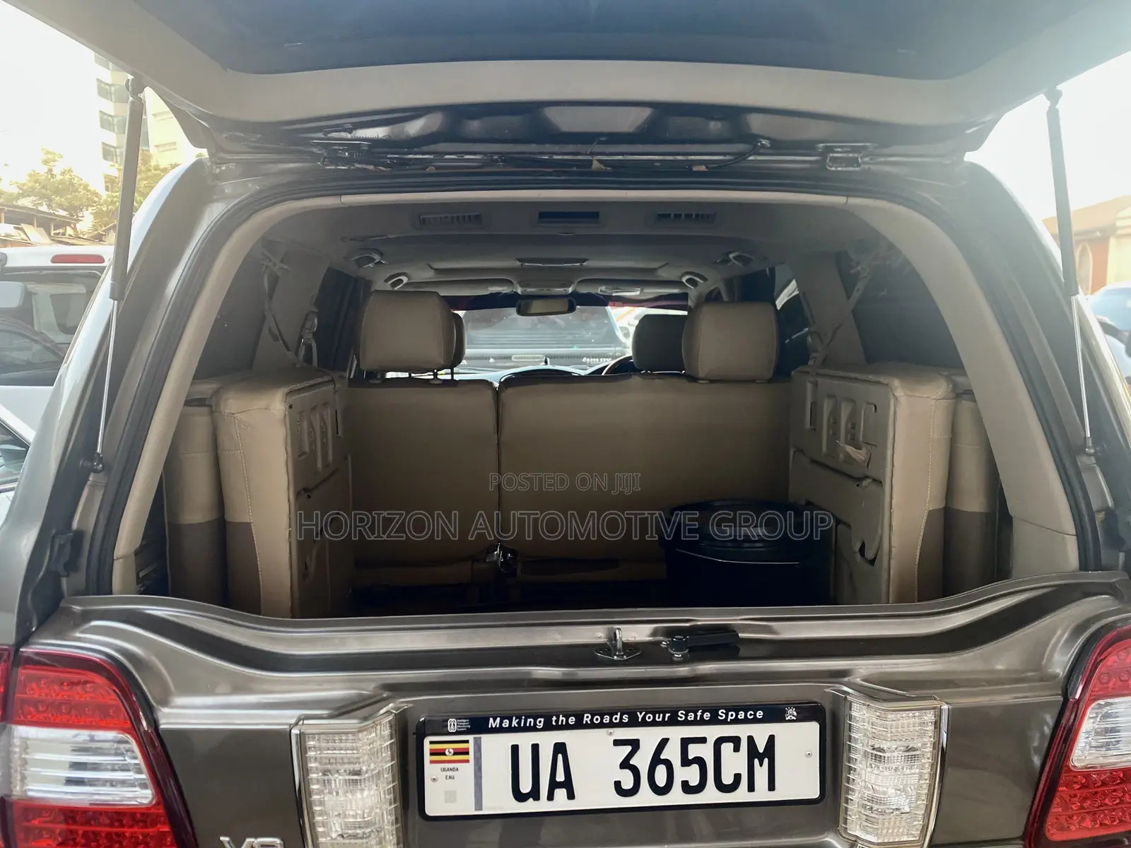 Toyota Land Cruiser Cygnus 4.7 2004 Gold
