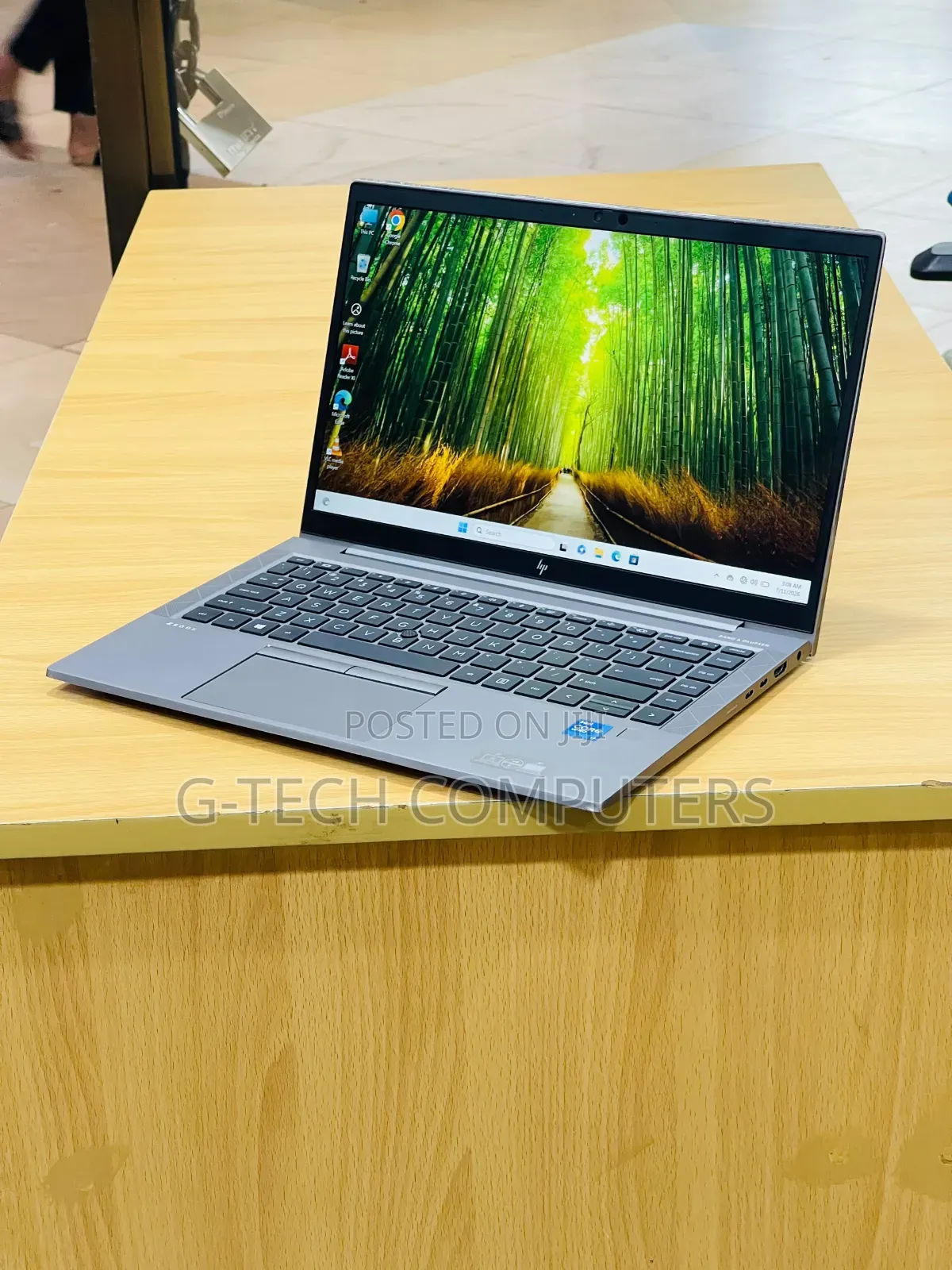 New Laptop HP ZBook Firefly G8 16GB Intel Core i7 SSD 512GB