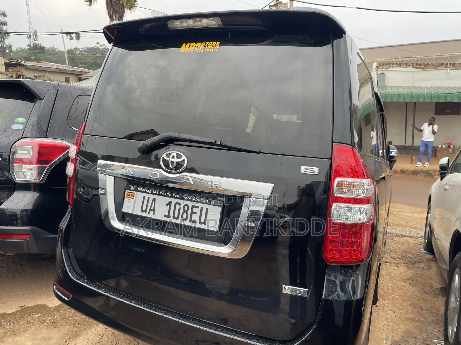 Toyota Noah 2013 Black