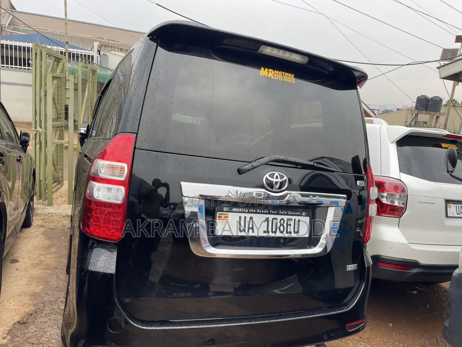 Toyota Noah 2013 Black