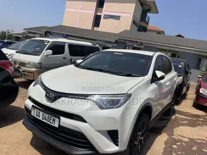 Toyota RAV4 2016 White