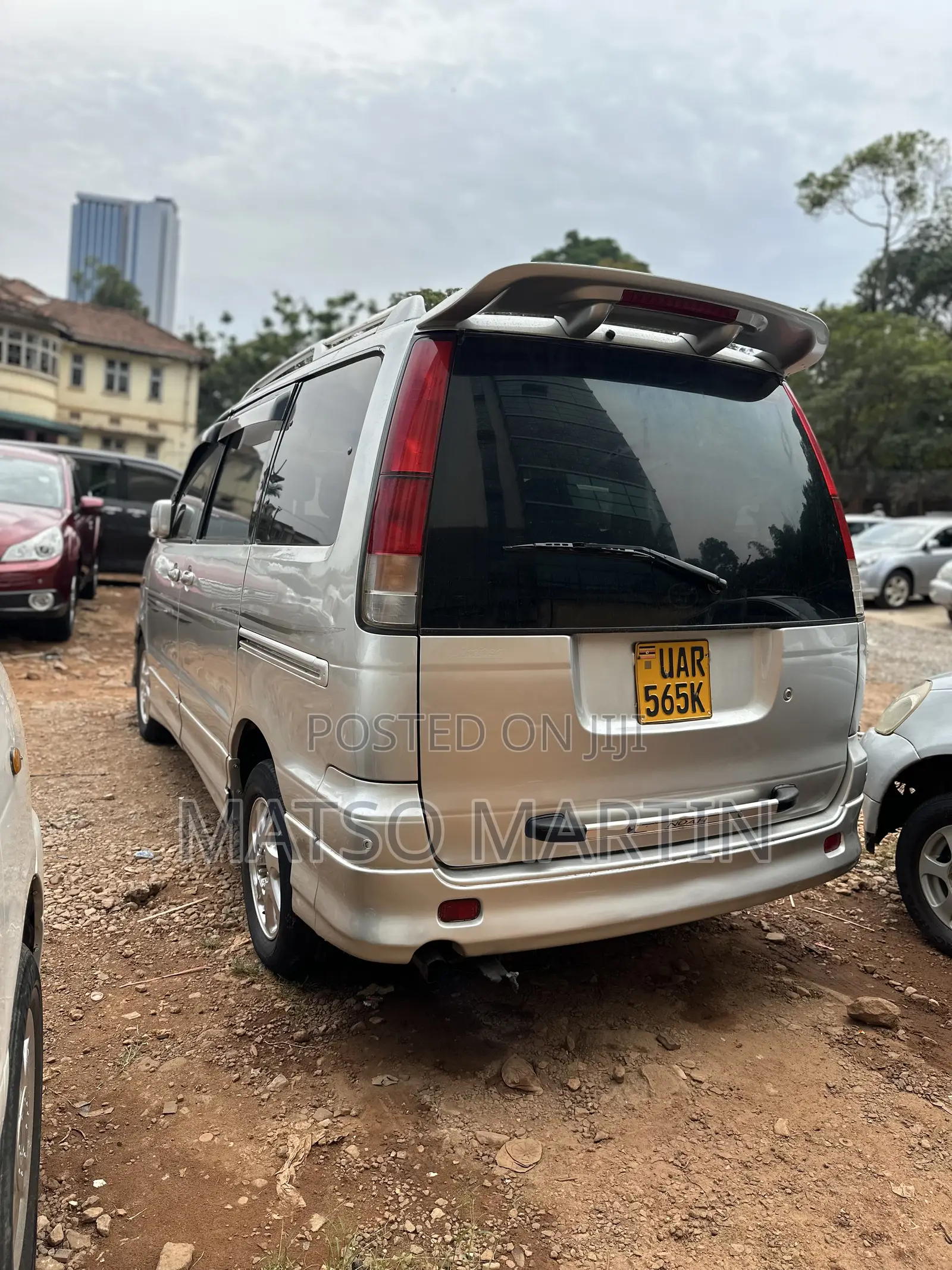 Toyota Noah 2001 Silver