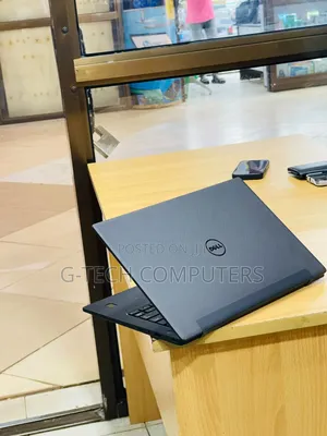 New Laptop Dell Inspiron 13 7370 8GB Intel Core i7 SSD 256GB