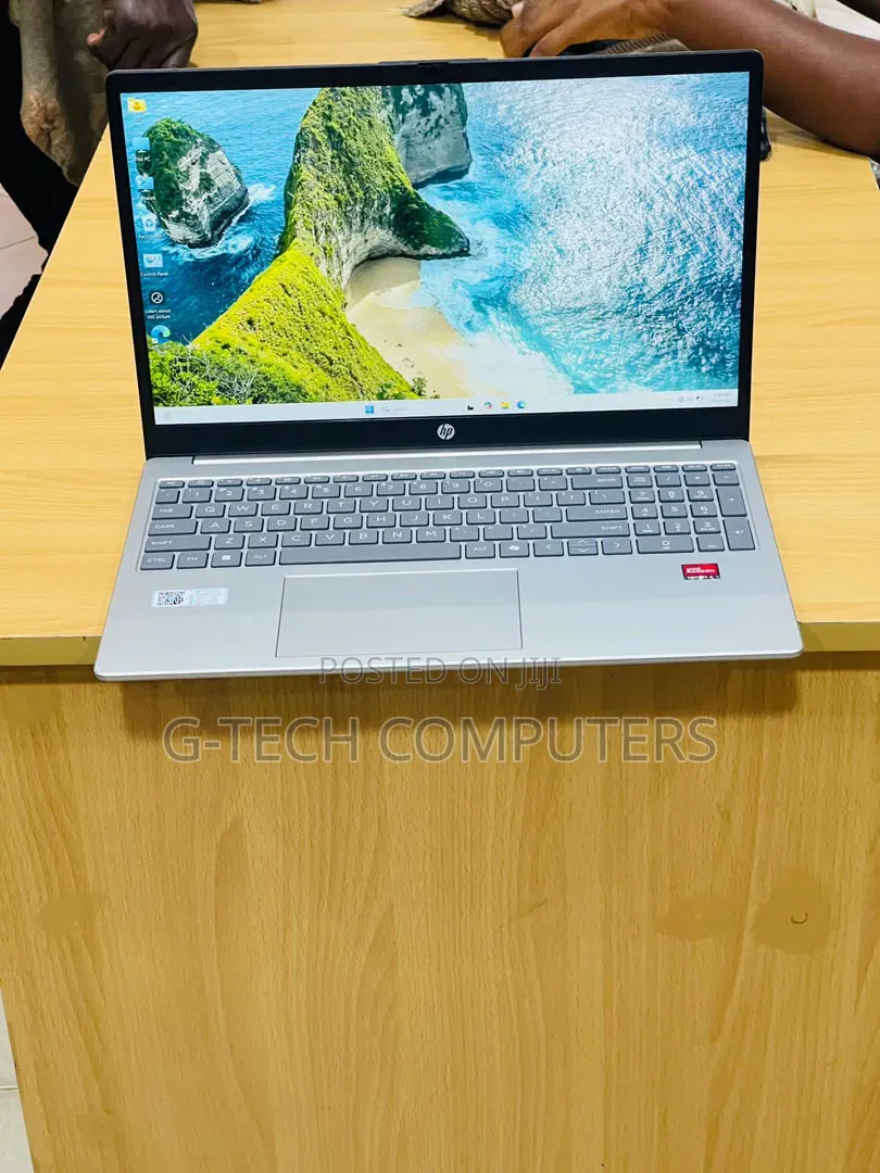 New HP Pavilion Gaming Laptop 15-dk2xxx 16GB AMD Ryzen 5 SSD 512GB