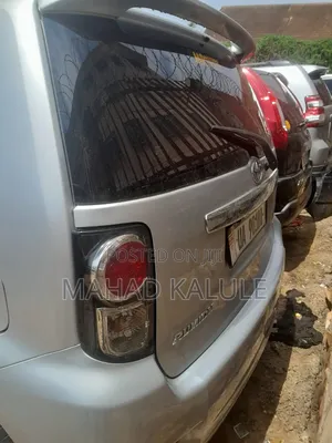 Toyota Corolla Rumion 2011 Silver