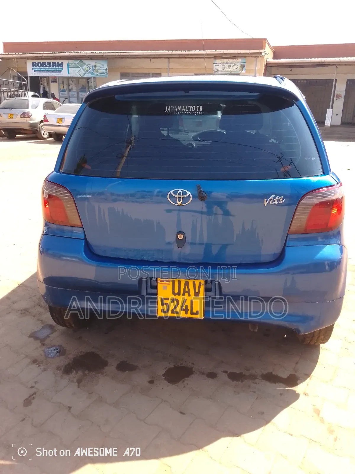 Toyota Vitz 2005 Blue