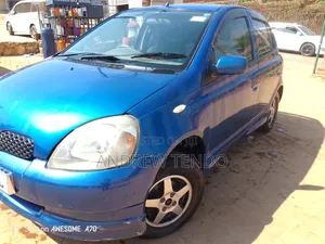 Toyota Vitz 2005 Blue
