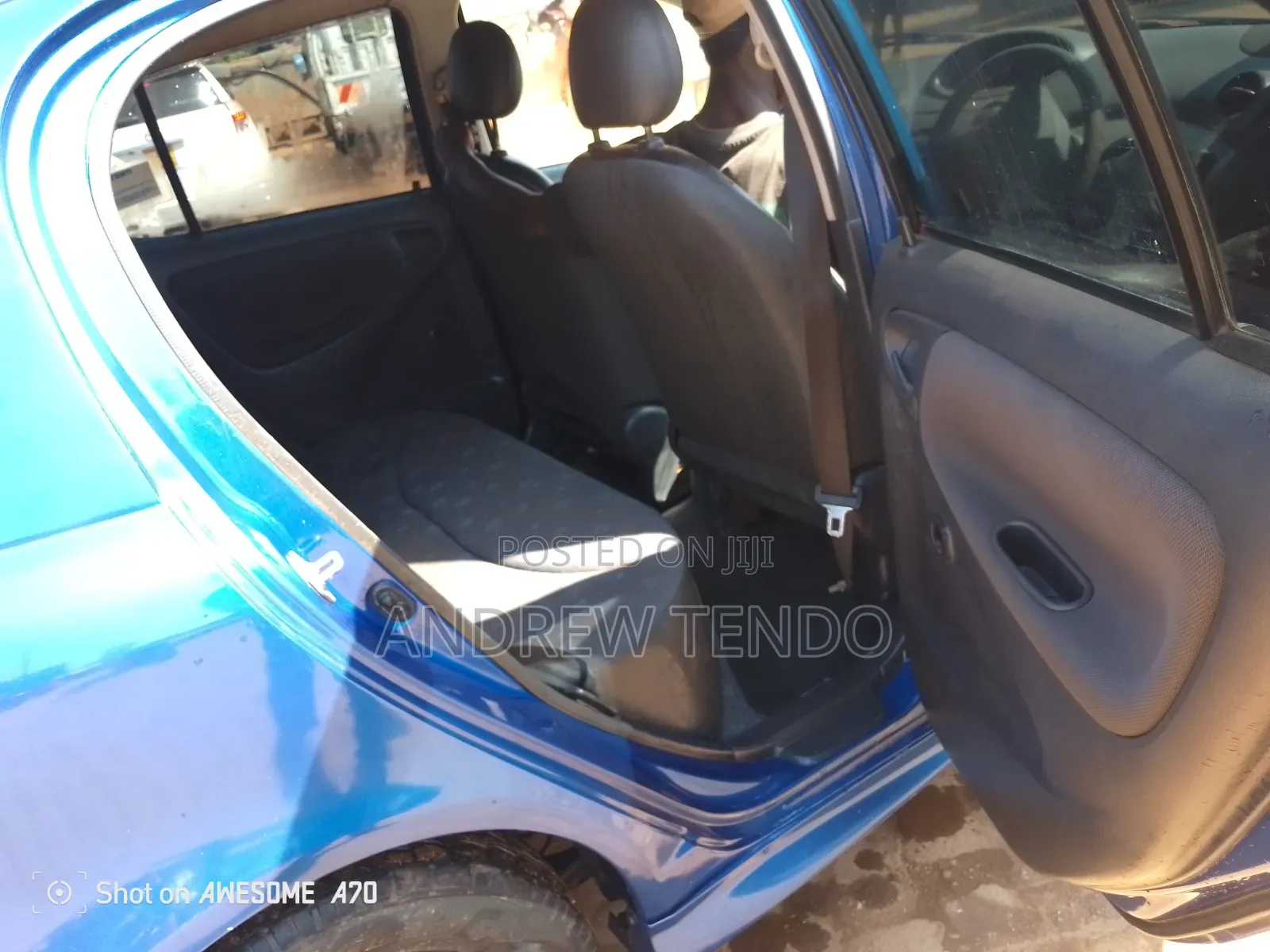 Toyota Vitz 2005 Blue