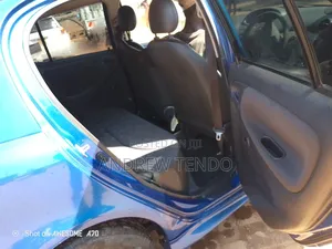 Toyota Vitz 2005 Blue