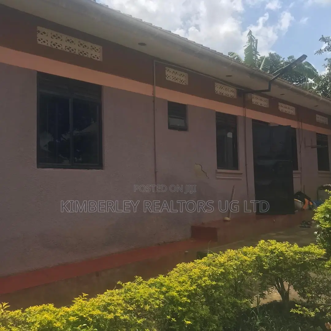 3bdrm House in Kira for sale