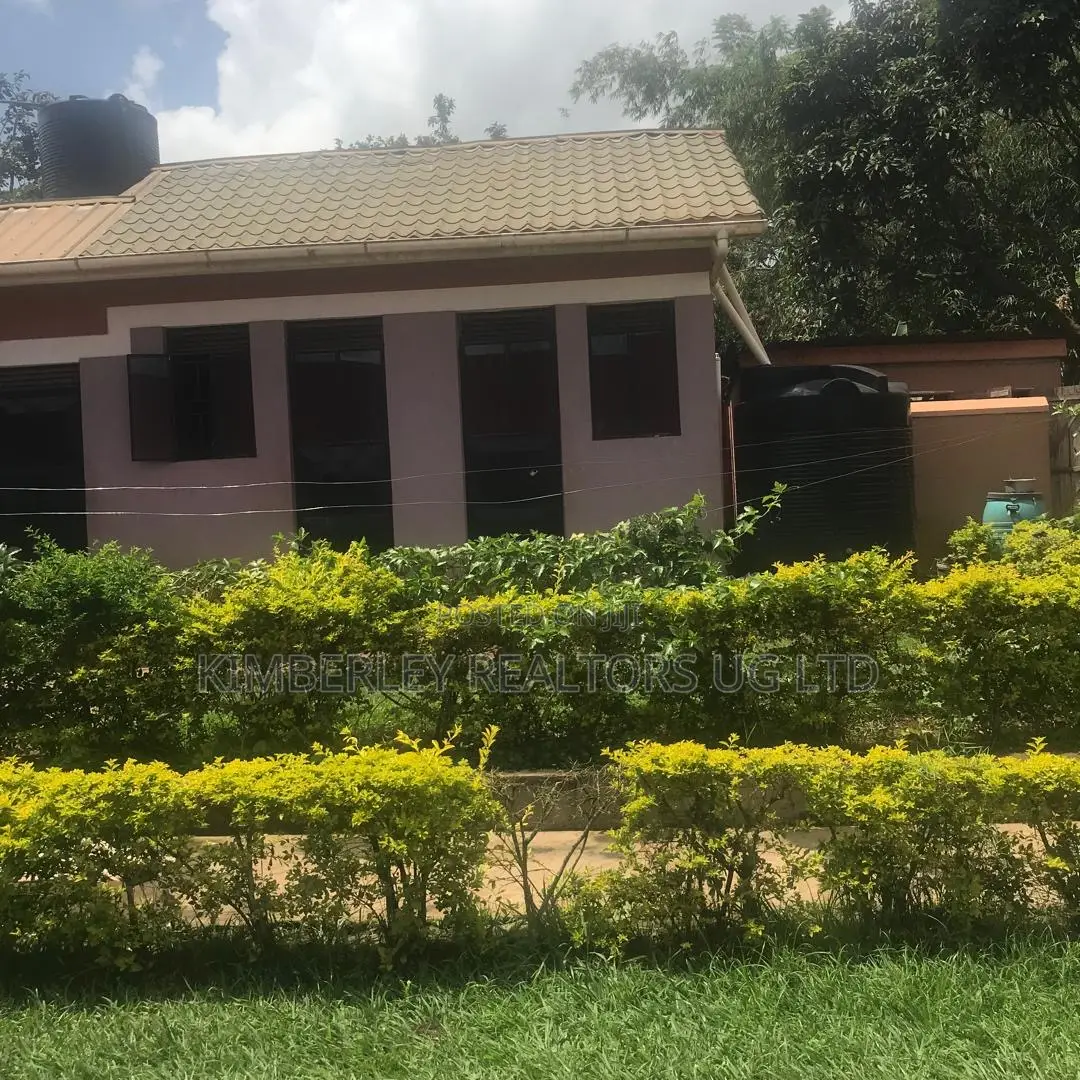 3bdrm House in Kira for sale