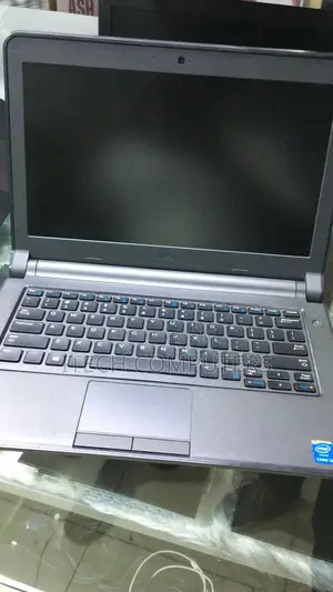 Laptop Dell Latitude 3340 8GB Intel Core i3 HDD 500GB