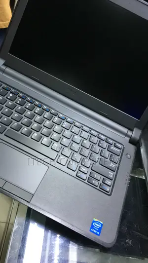 Laptop Dell Latitude 3340 8GB Intel Core i3 HDD 500GB