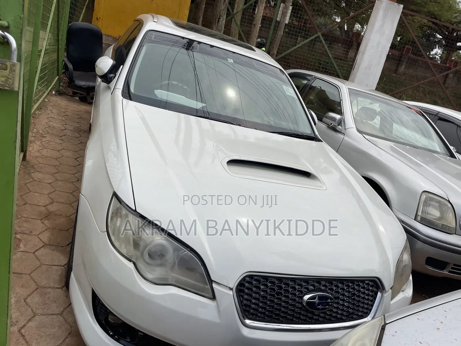 Subaru Legacy 2010 White