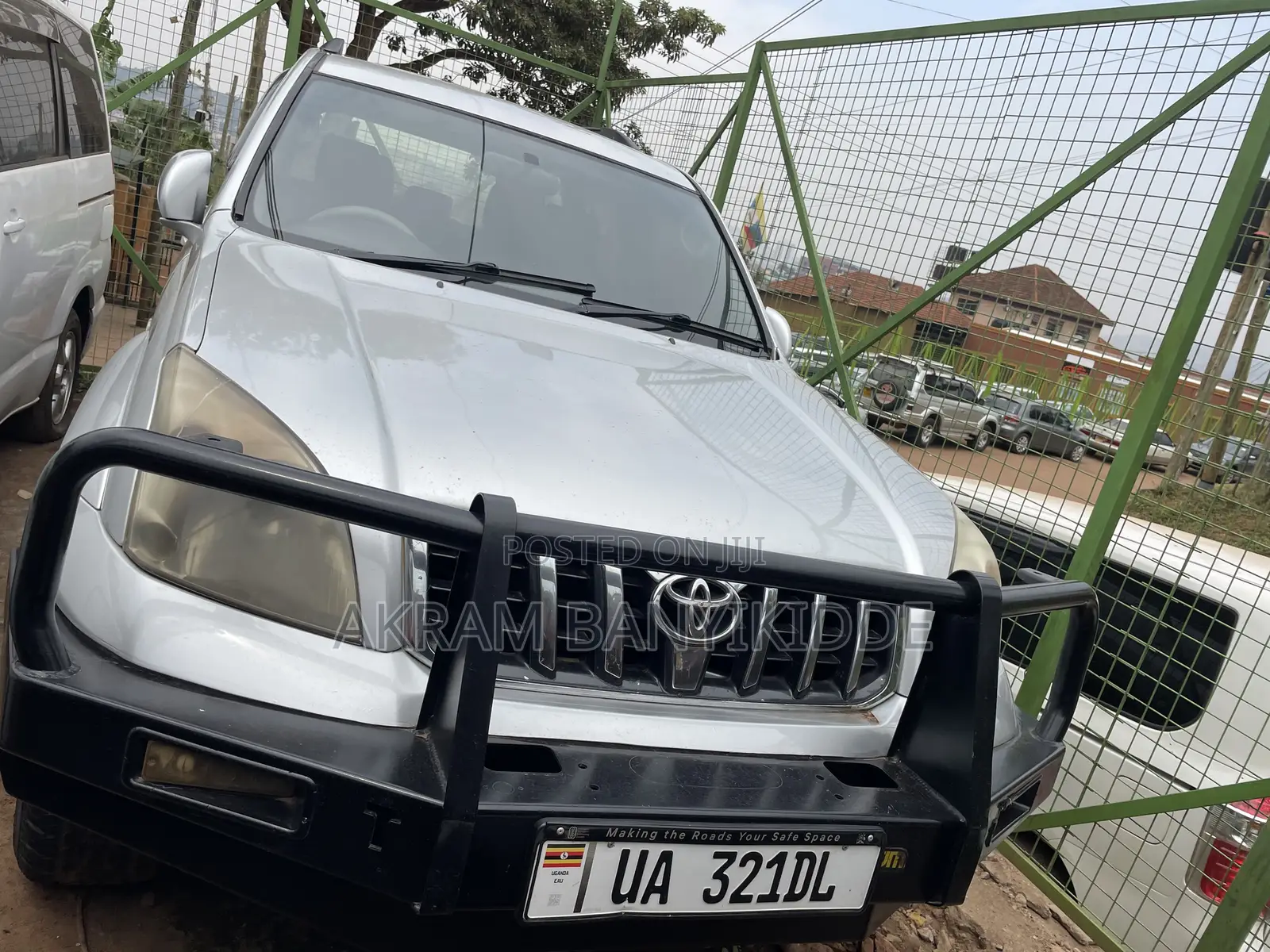Toyota Land Cruiser Prado 2009 Silver