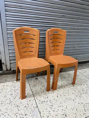 Supreme Bliss Model Plastic Chairs