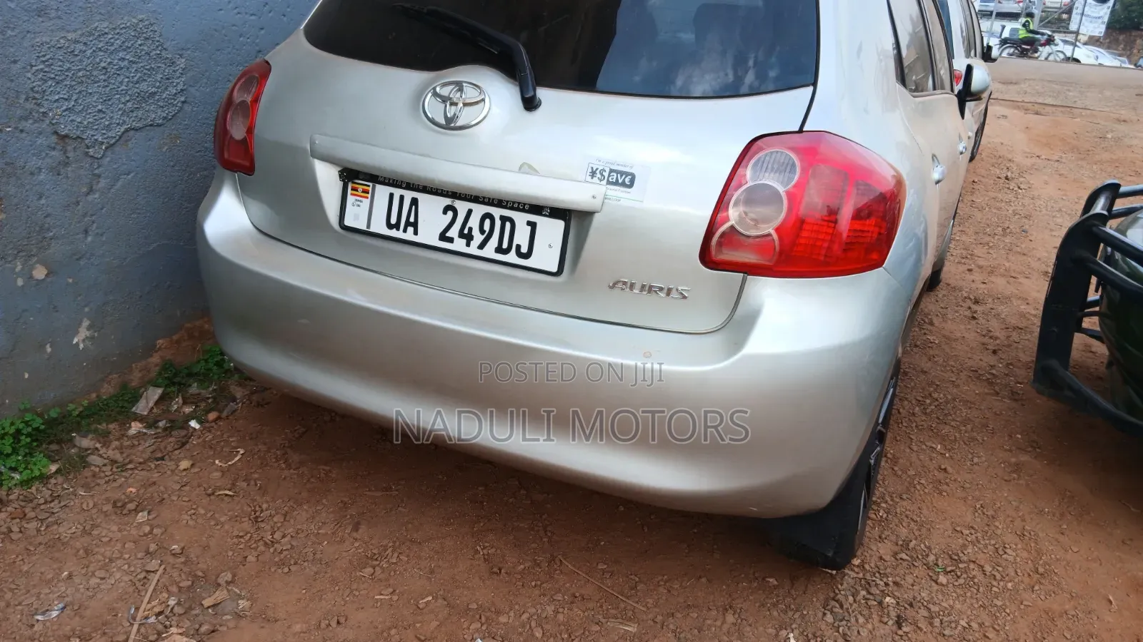 Toyota Auris 2009 Silver