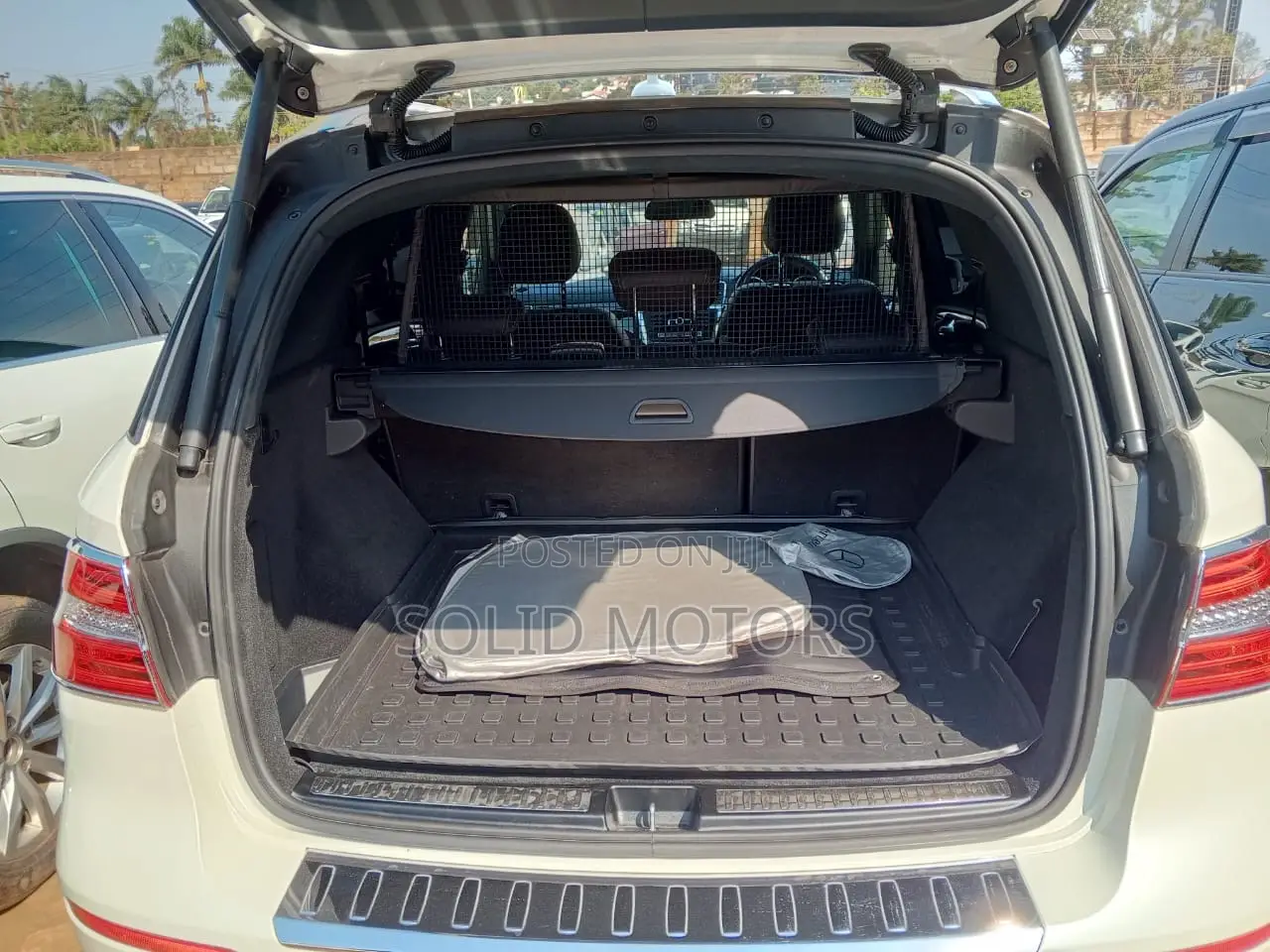 Mercedes-Benz M Class ML350 4MATIC 4dr SUV AWD (3.5L 6cyl 7A) 2015 White