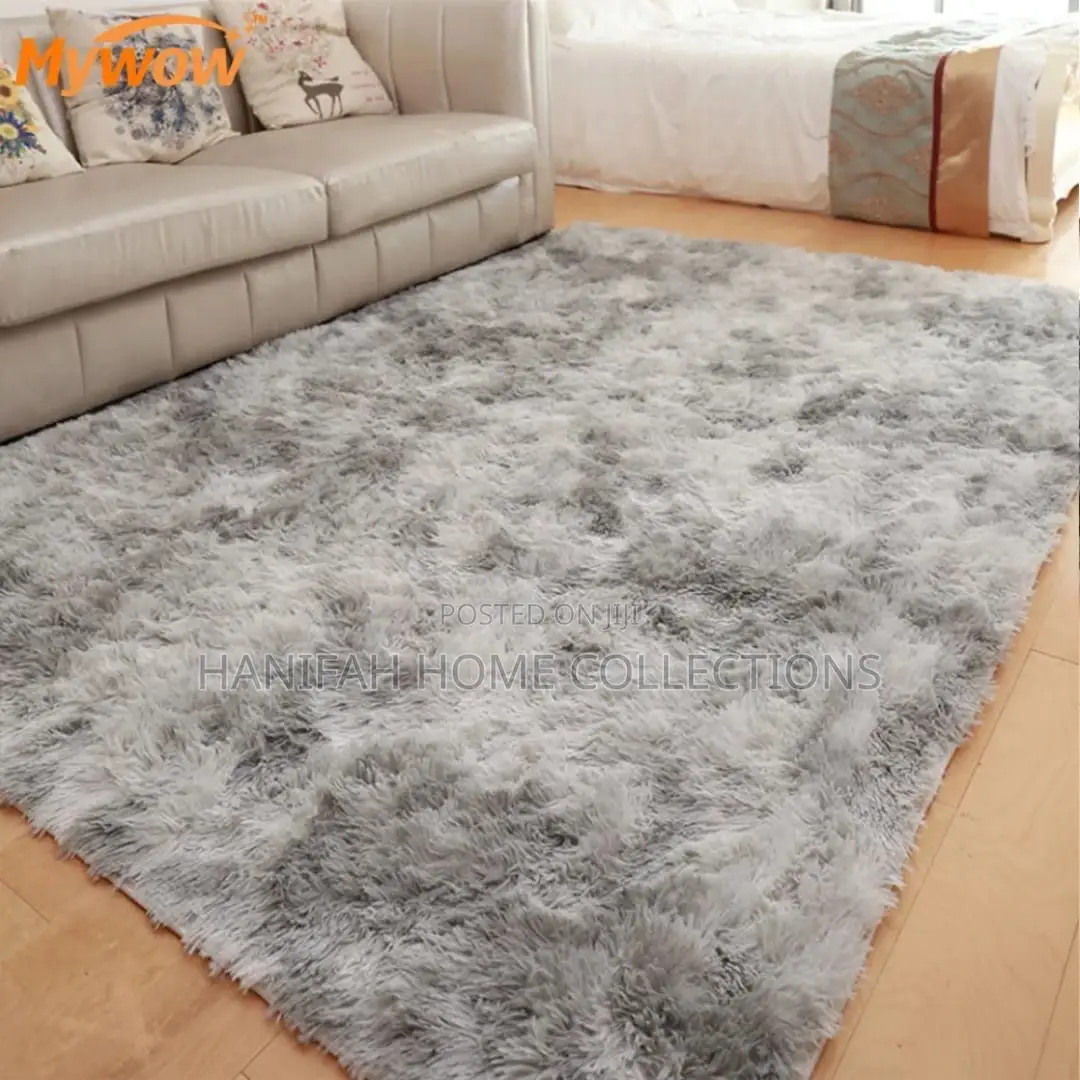 Dream Living Fluffy Carpet – Comfortable and Fashionable.