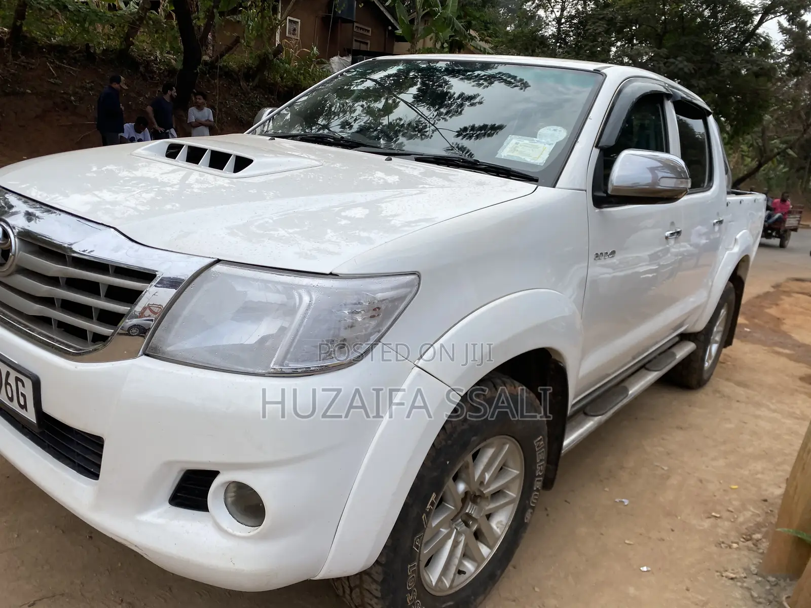 Toyota Hilux 2011 White