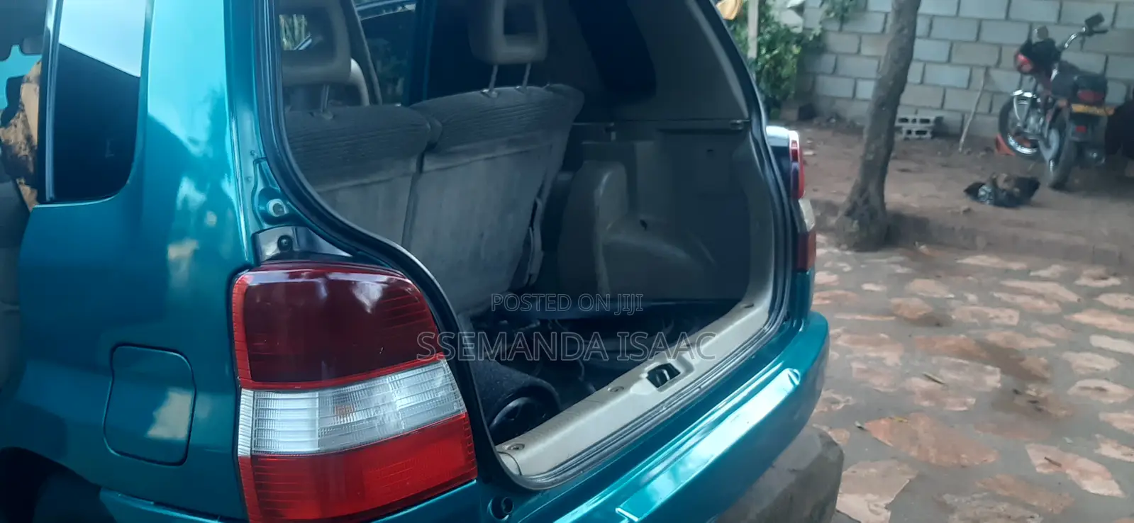 Mazda Demio 1996 Green