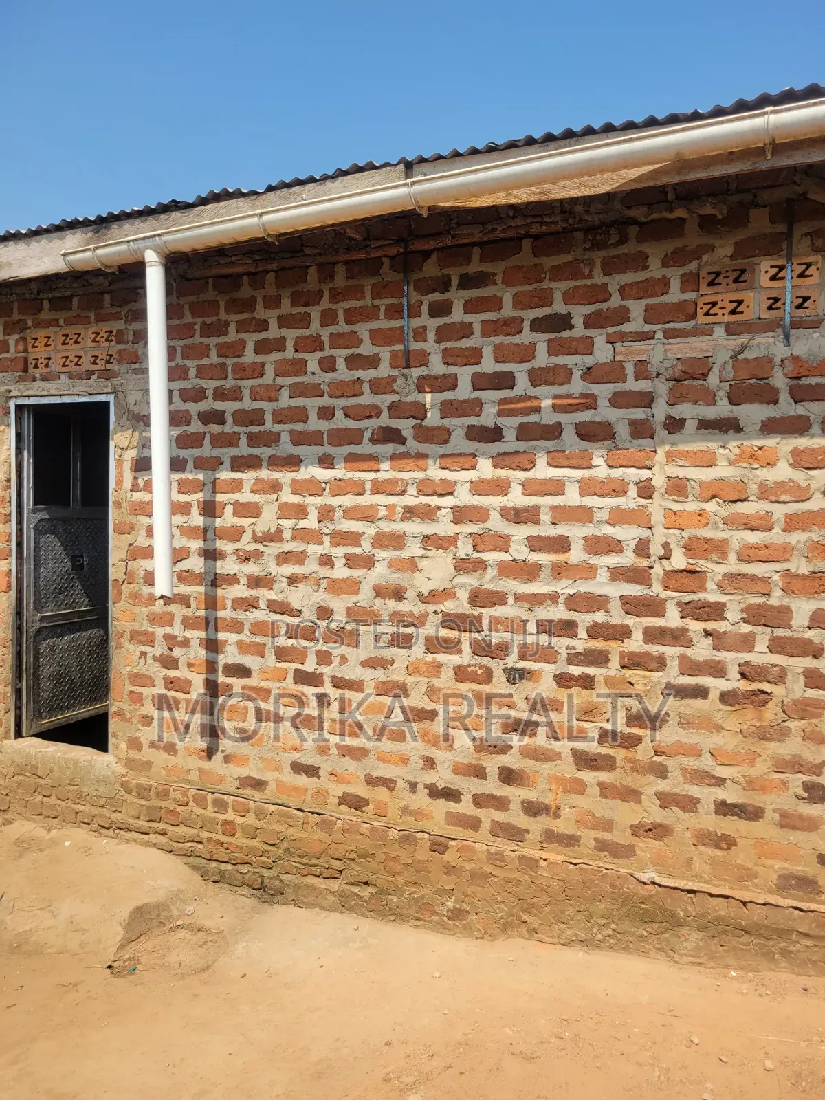 2bdrm House in Mikka Stage, Namayumba for sale